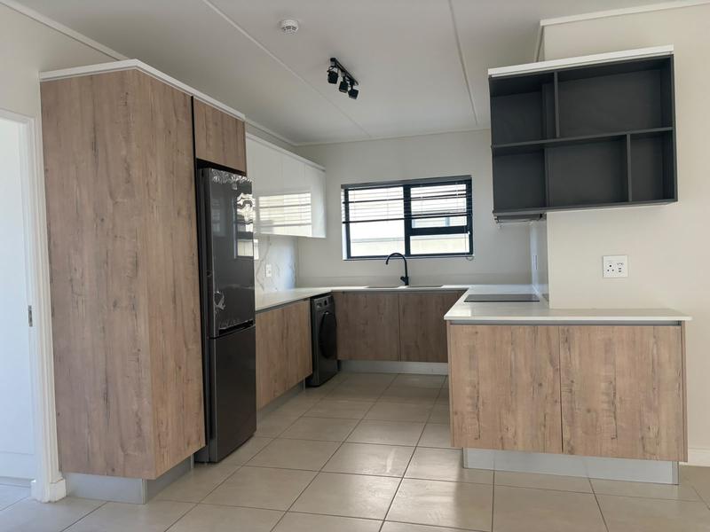To Let 3 Bedroom Property for Rent in Richwood Western Cape